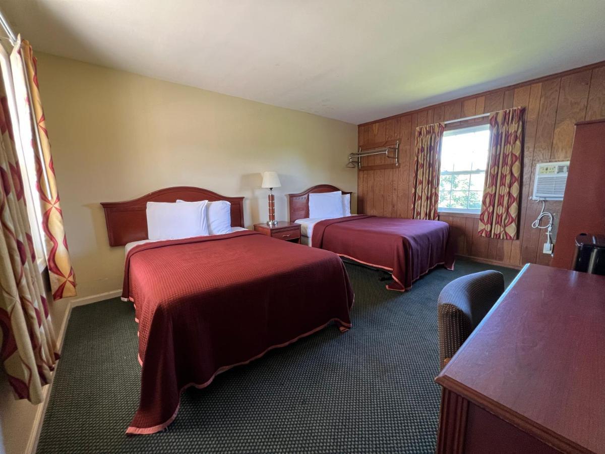Relax Inn By Oyo Natural Bridge I-81 Экстерьер фото