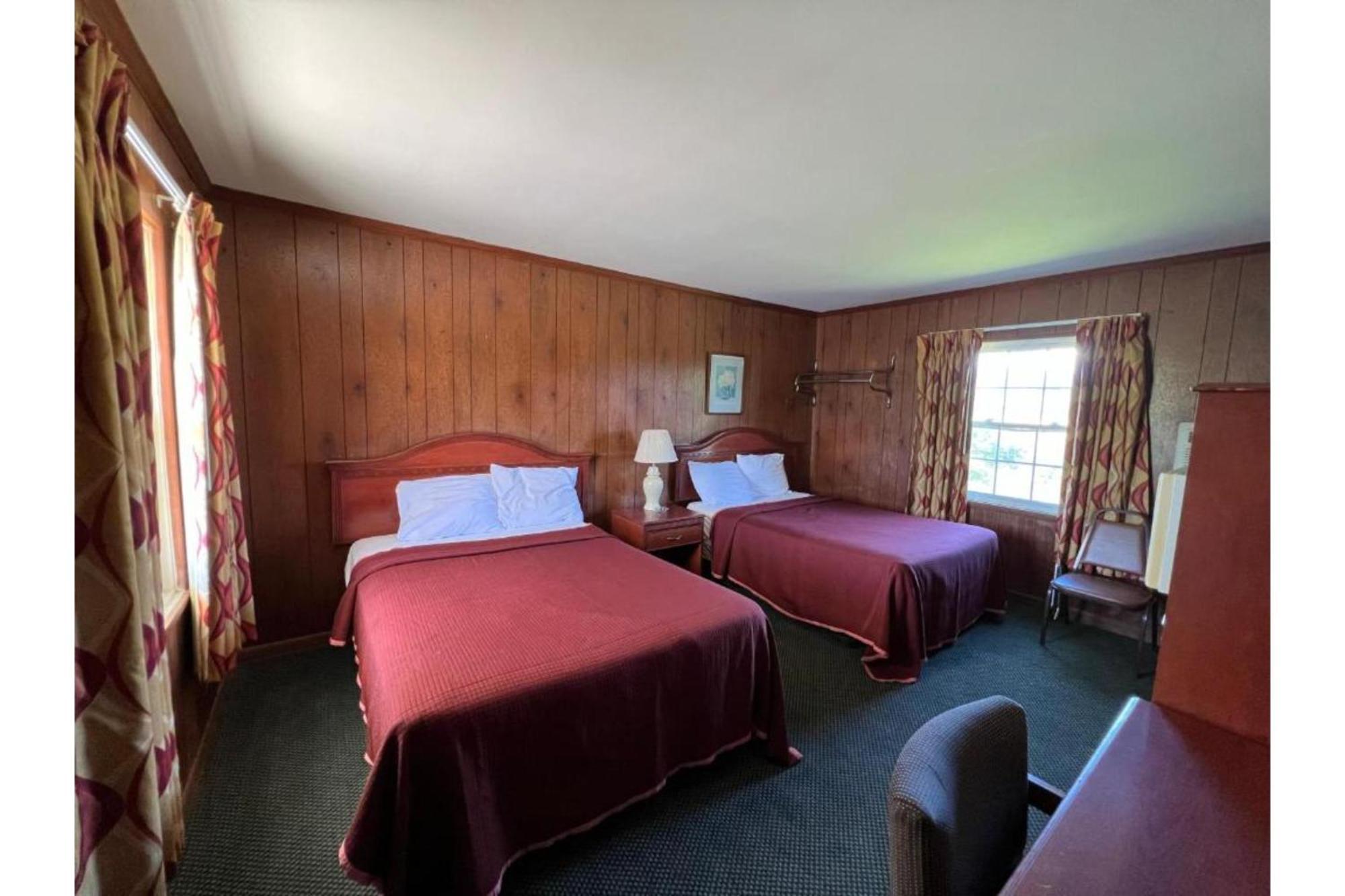 Relax Inn By Oyo Natural Bridge I-81 Экстерьер фото